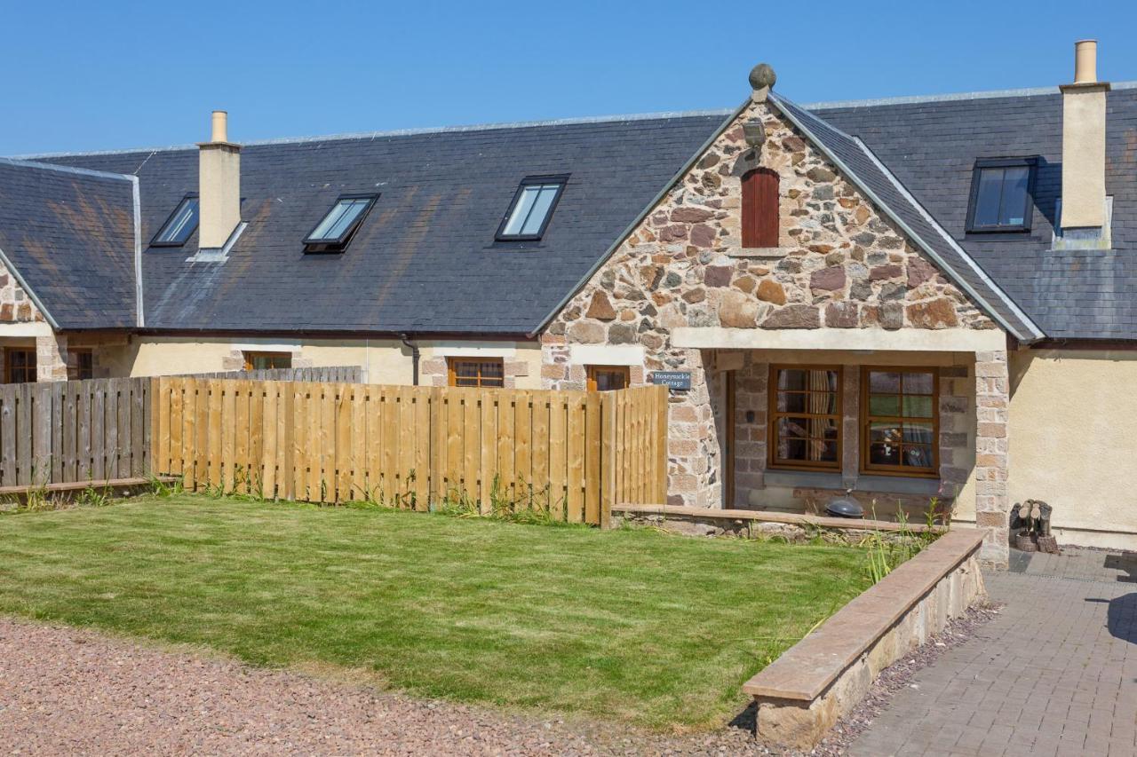 Honeysuckle Cottage At Williamscraig Holiday Cottages Линлитгоу Екстериор снимка